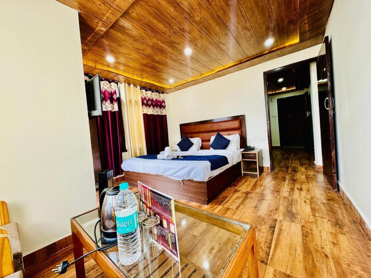 Royal Majestic View Point Lodge Manāli Εξωτερικό φωτογραφία