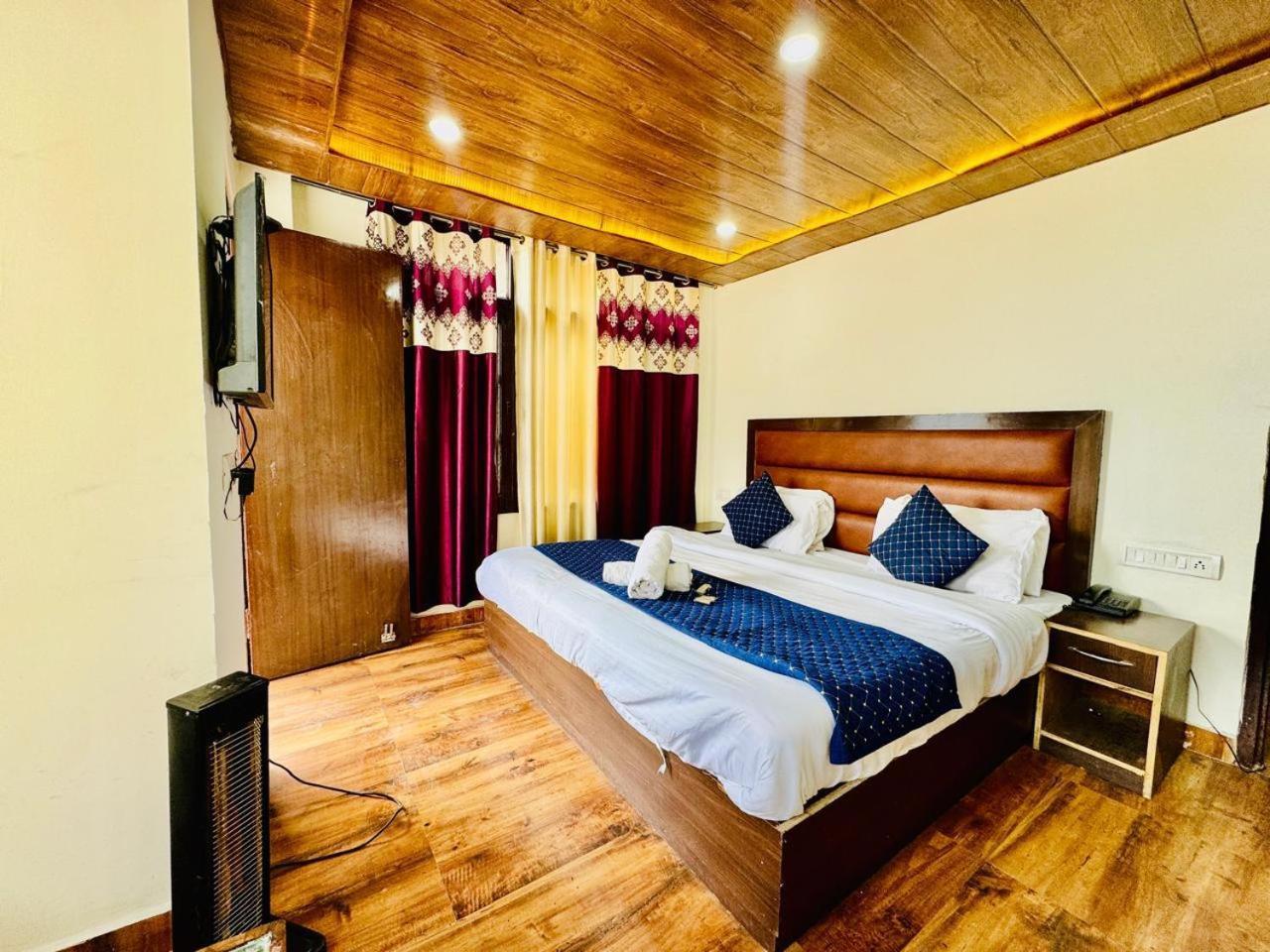 Royal Majestic View Point Lodge Manāli Εξωτερικό φωτογραφία