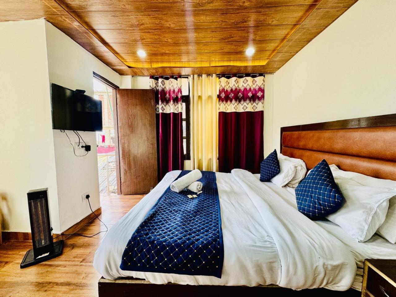 Royal Majestic View Point Lodge Manāli Εξωτερικό φωτογραφία