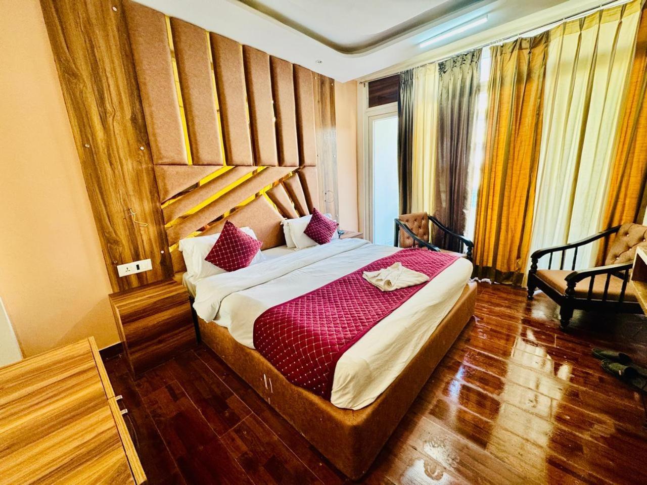 Royal Majestic View Point Lodge Manāli Εξωτερικό φωτογραφία