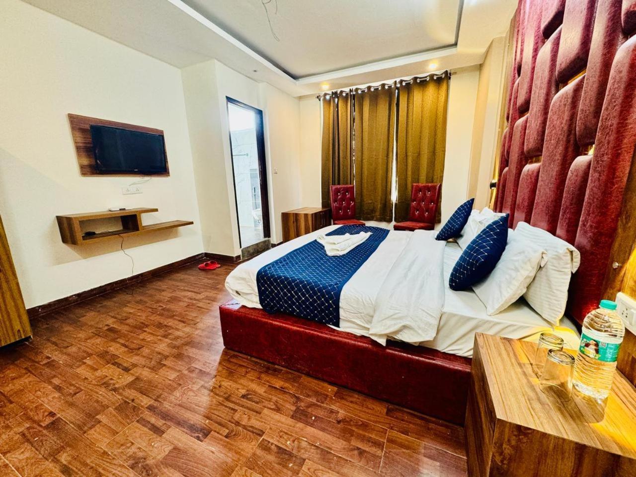 Royal Majestic View Point Lodge Manāli Εξωτερικό φωτογραφία