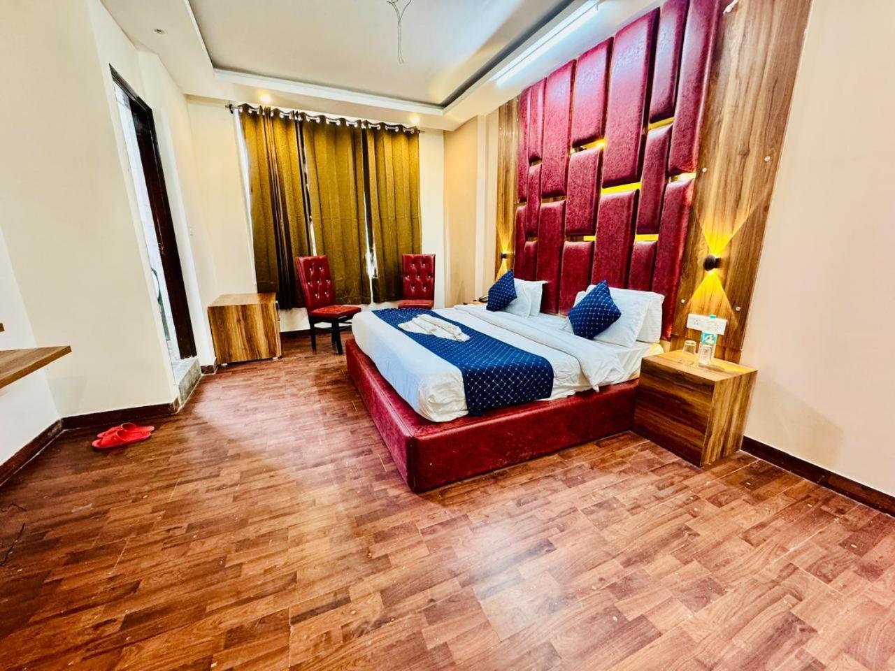 Royal Majestic View Point Lodge Manāli Εξωτερικό φωτογραφία