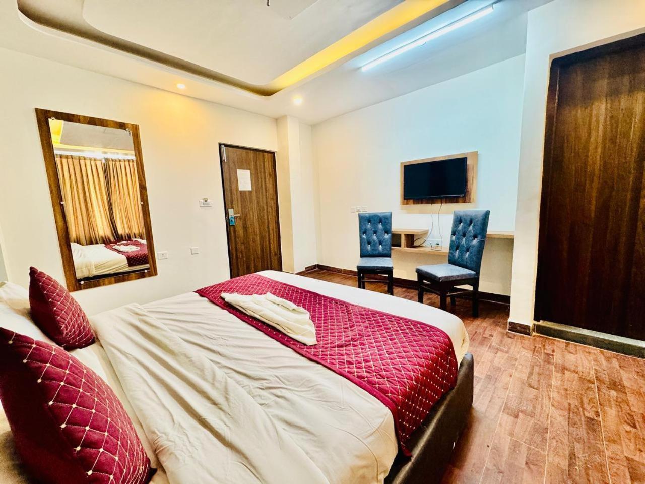 Royal Majestic View Point Lodge Manāli Εξωτερικό φωτογραφία